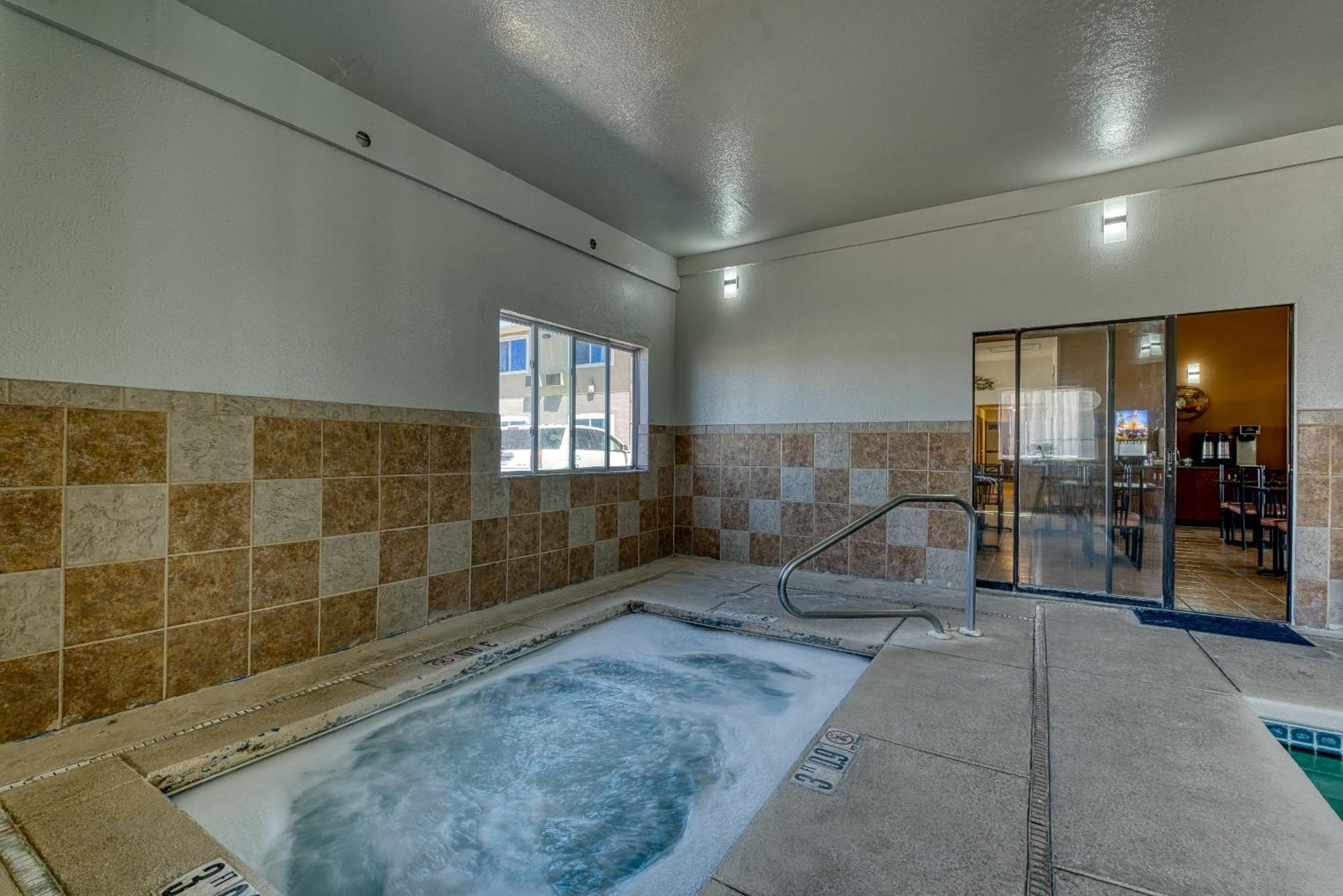 ซูเปอร์ 8 บาย วินด์แฮม อะลาโมซา Motel อลาโมซา ภายนอก รูปภาพ